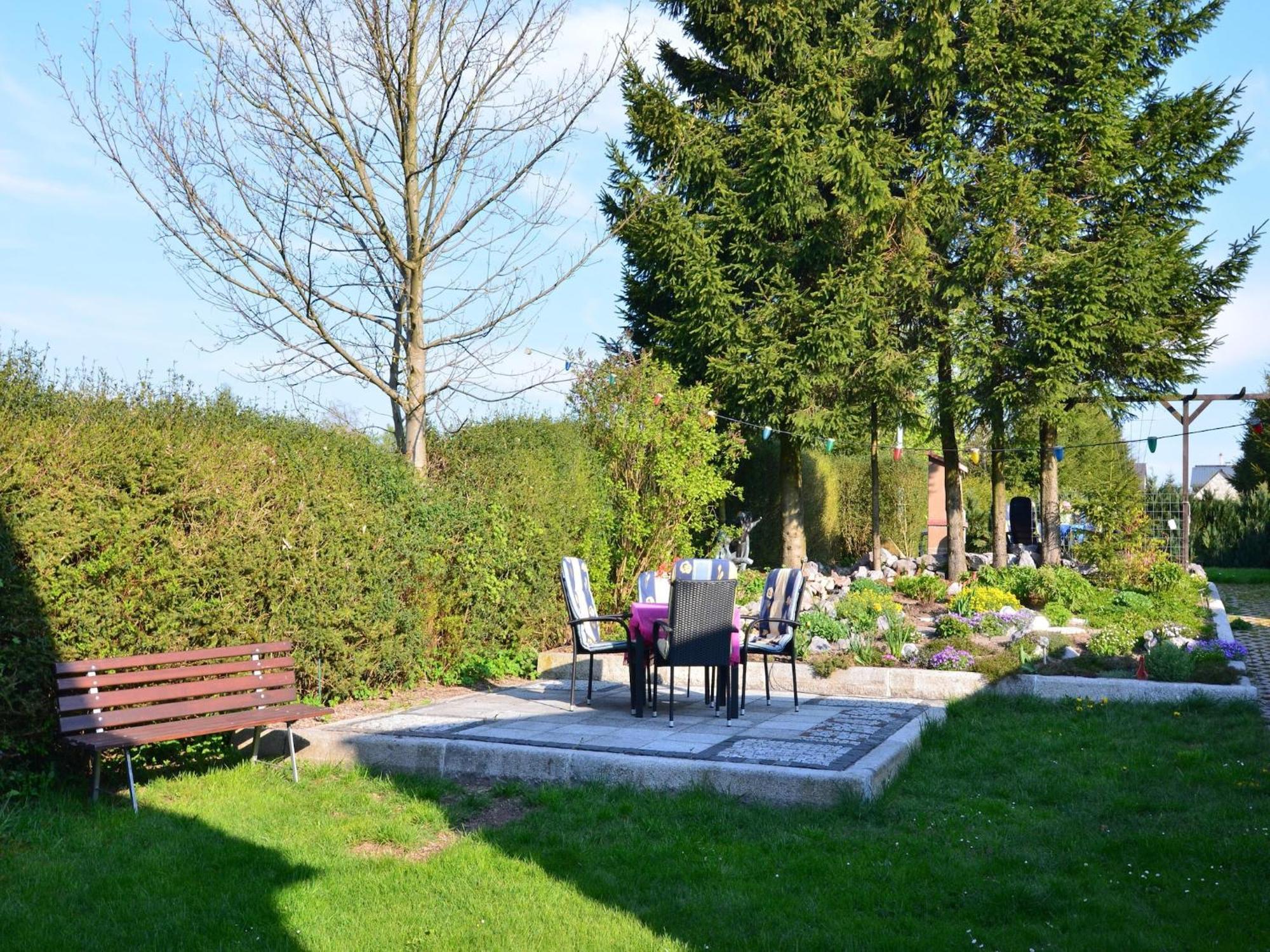 Holiday Home With Garden Neustadt am Rennsteig Εξωτερικό φωτογραφία