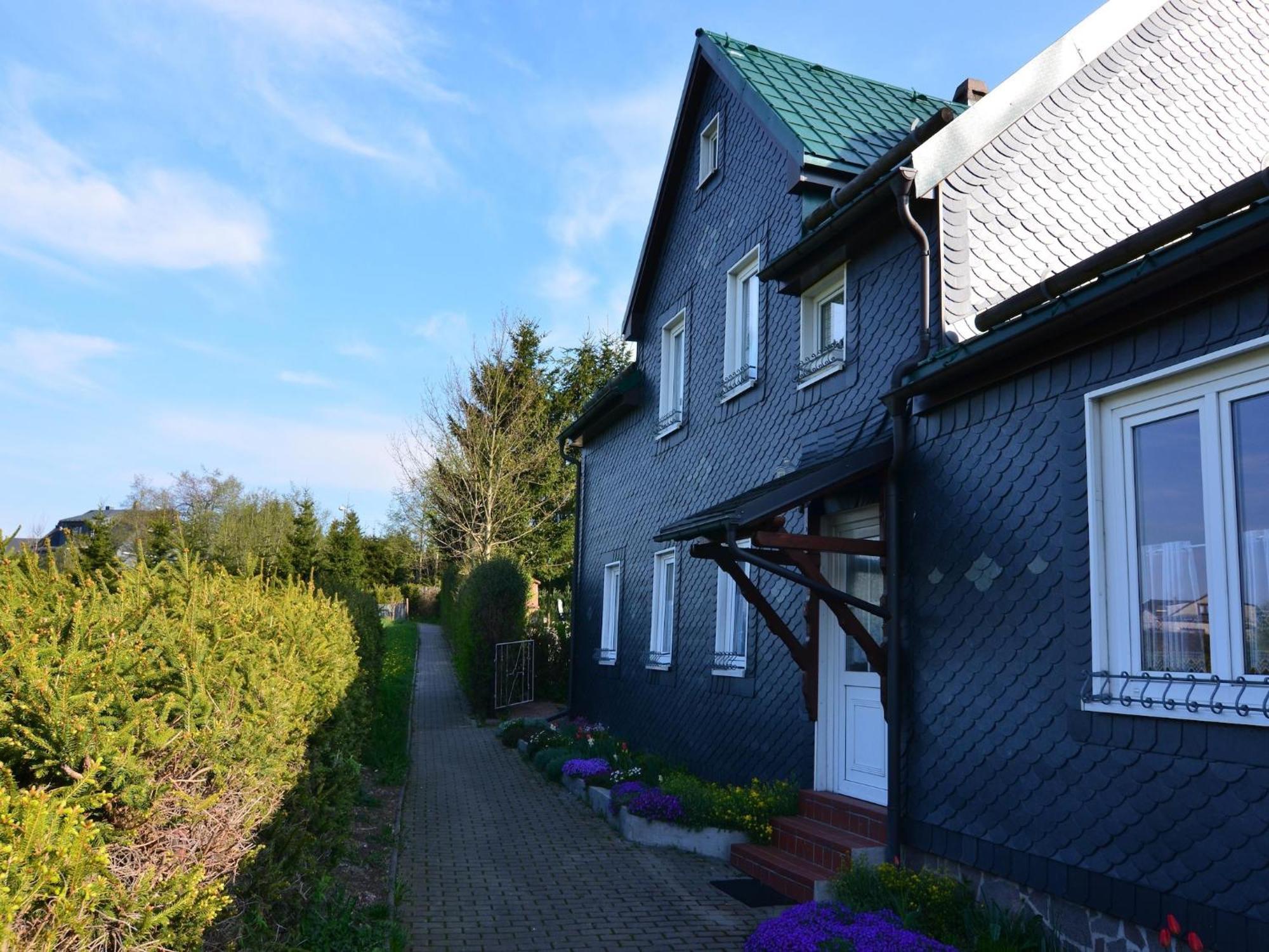 Holiday Home With Garden Neustadt am Rennsteig Εξωτερικό φωτογραφία